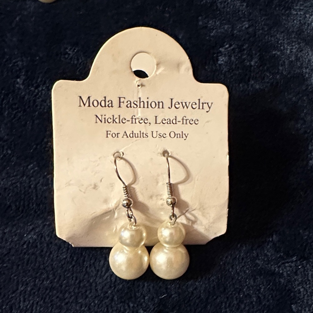 Fashion Jewelry Faux Pearl Necklace, Bracelet and Earring Set NWT - Picture 4 of 7